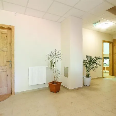 Hotel Hodoseri Vadaszhaz *