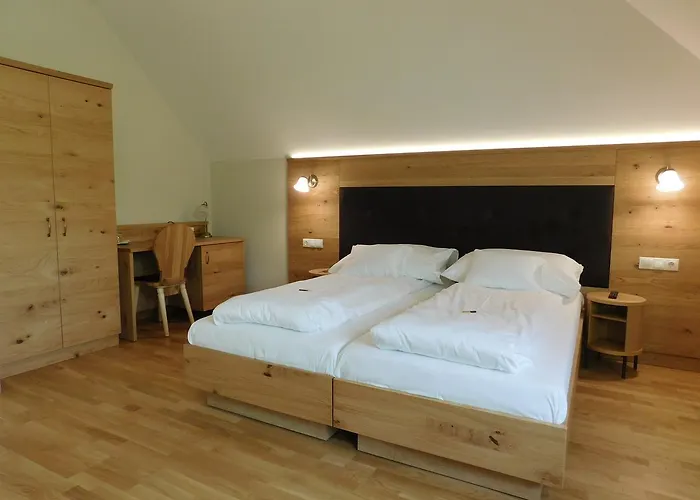 Hotel Hodoseri Vadaszhaz *